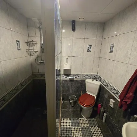 Hostal Ranna *
